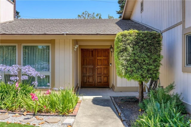 92 Mariposa Dr, San Luis Obispo, CA 93401 - doorway to property featuring roof with shingles