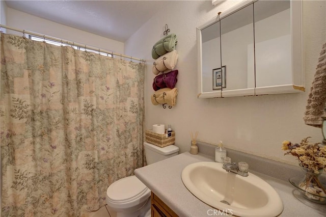 2130 Ocean St, Oceano, CA 93445 - full bath featuring vanity and curtained shower