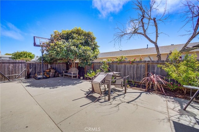 2120 Ocean St, Oceano, CA 93445 - fenced backyard featuring a patio