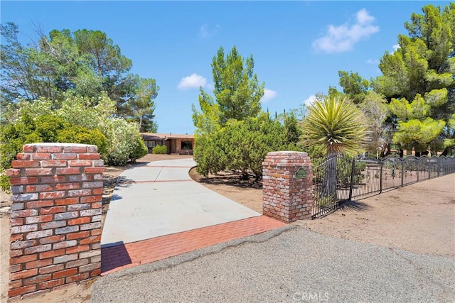 19955 Chickasaw Rd, Apple Valley, CA 92307 - exterior space