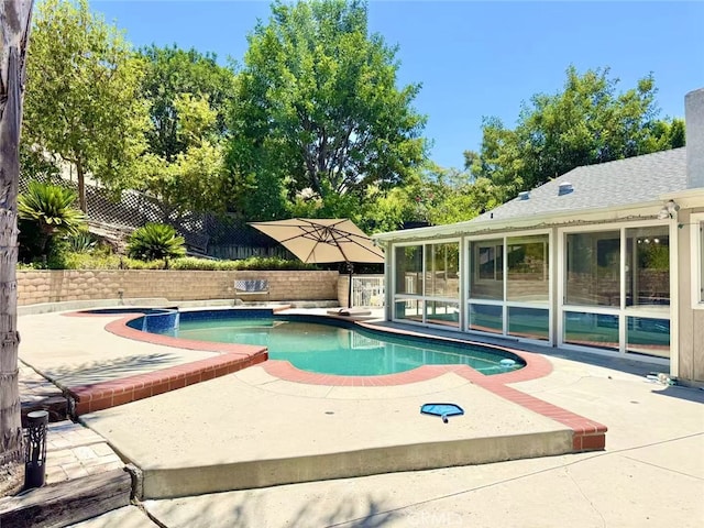 21315 Pinehill Ln, Diamond Bar, CA 91765 - view of swimming pool featuring a patio area, a fenced backyard, and a pool with connected hot tub
