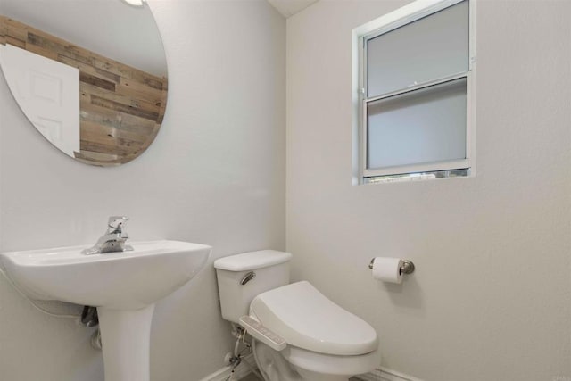 1148 Valdivia Ct, Chula Vista, CA 91910 - bathroom with baseboards and toilet