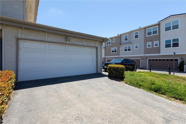 1841 Fisher Dr Unit B, Oxnard, CA 93035 - view of garage