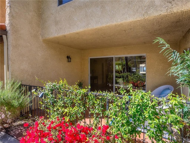 9531 Via Ricardo, Sun Valley, CA 91504 - doorway to property featuring stucco siding