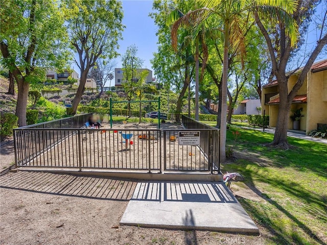 9531 Via Ricardo, Sun Valley, CA 91504 - view of gate