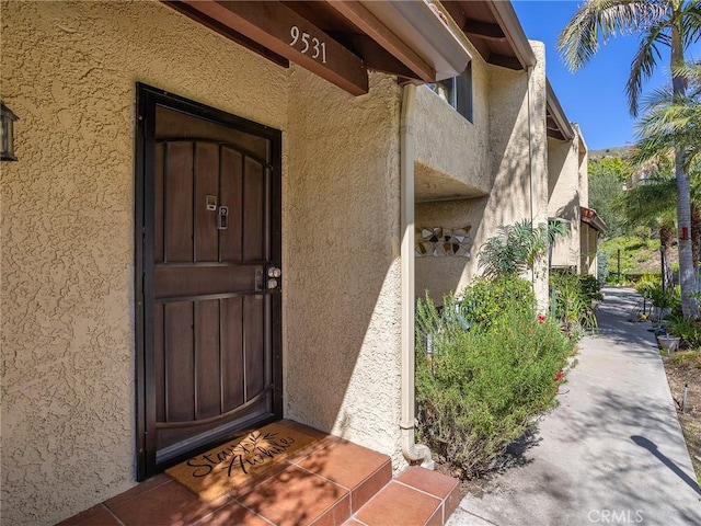 9531 Via Ricardo, Sun Valley, CA 91504 - entrance to property with stucco siding