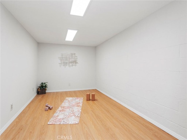 9531 Via Ricardo, Sun Valley, CA 91504 - empty room featuring wood finished floors and baseboards