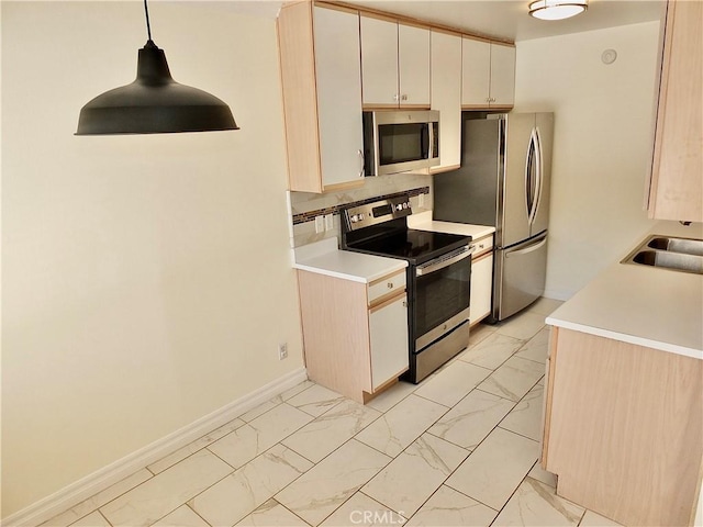 121 Sinclair Ave Unit 241, Glendale, CA 91206 - photo 22