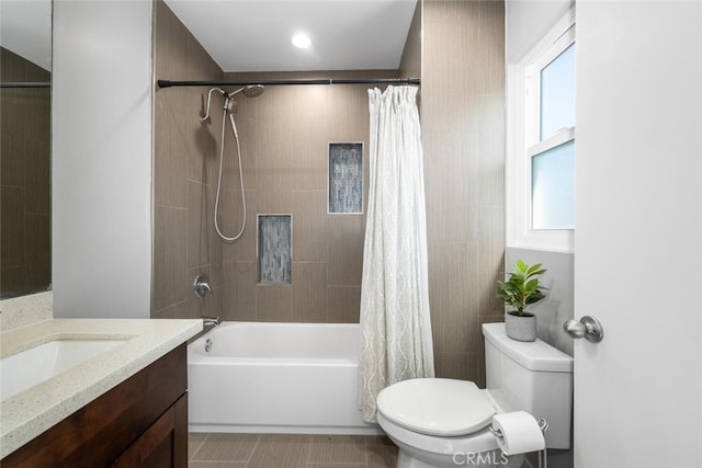 4513 E Cervato St, Long Beach, CA 90815 - bathroom with vanity and shower / bathtub combination with curtain