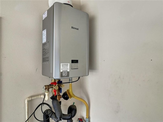 11576 S Crescent St, Desert Hot Springs, CA 92240 - detailed view of tankless water heater