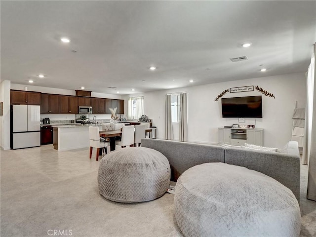 11576 S Crescent St, Desert Hot Springs, CA 92240 - living room with recessed lighting