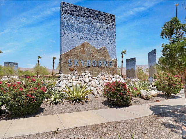 11576 S Crescent St, Desert Hot Springs, CA 92240 - view of community / neighborhood sign