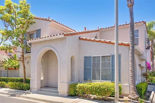 35 Colony Way, Aliso Viejo, CA 92656 - view of front of house with stucco siding and a tile roof