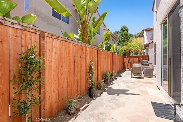 35 Colony Way, Aliso Viejo, CA 92656 - fenced backyard featuring a patio