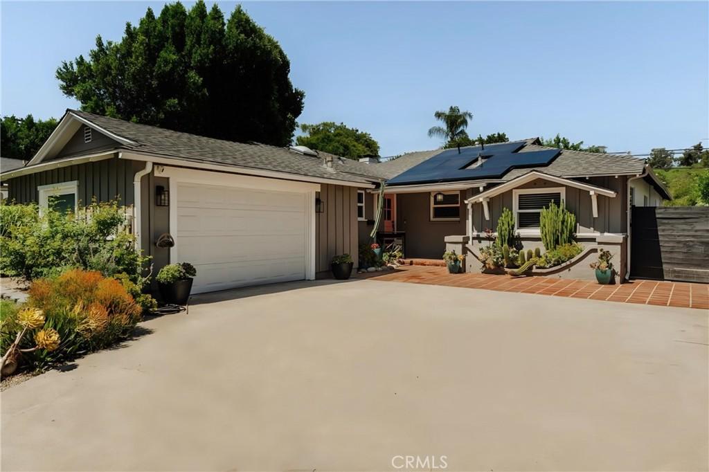 4741 Santa Lucia Dr, Woodland Hills, CA 91364 - photo 1