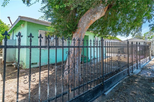 11860 Athens Way, Los Angeles, CA 90061 - gate with a fenced front yard