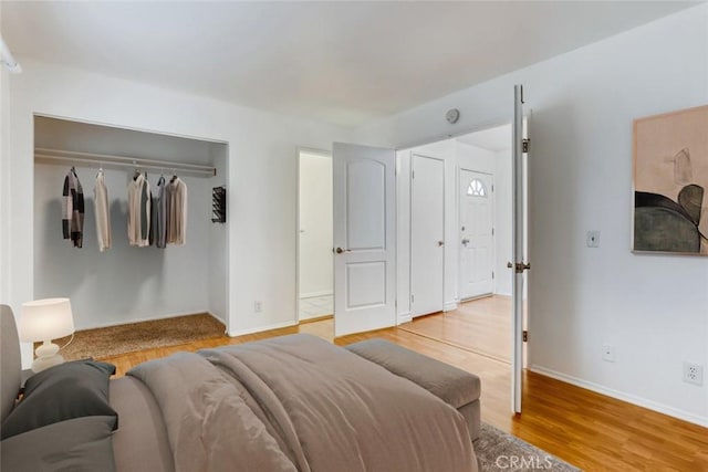 529 El Azul Cir, Oak Park, CA 91377 - bedroom with light wood-type flooring and baseboards