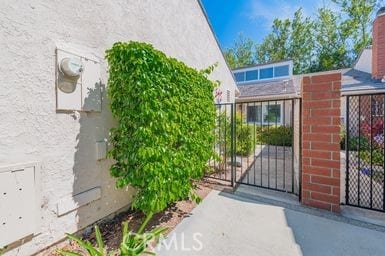 14 Featherwood, Irvine, CA 92612 - view of gate