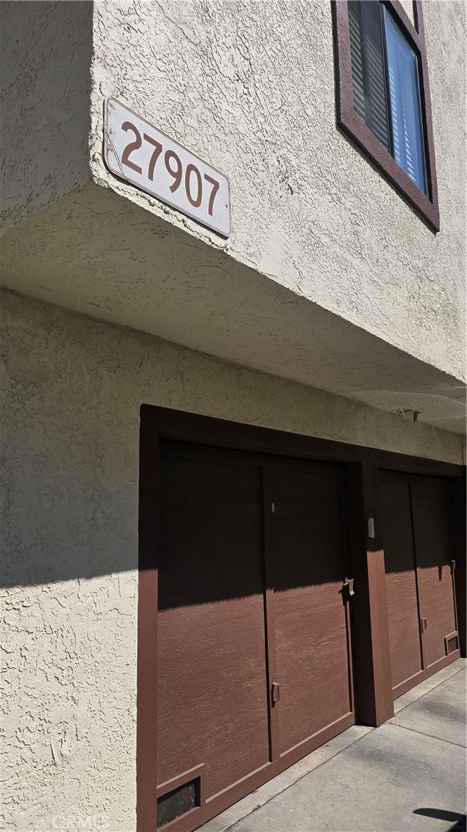 27907 Tyler Ln Unit 715, Canyon Country, CA 91387 - exterior view of stucco siding