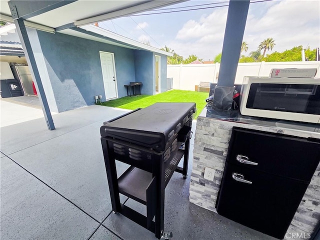 8118 Gentry Ave, North Hollywood, CA 91605 - photo 4