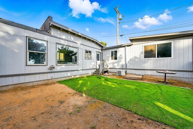 12049 Coping Pl, Lakeside, CA 92040 - back of house with a lawn