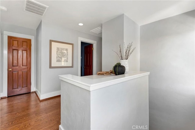 218 Covina Ave, Long Beach, CA 90803 - foyer entrance with wood finished floors and recessed lighting