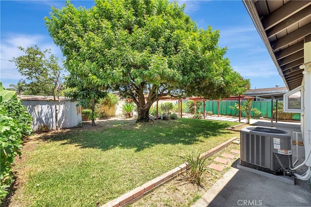 13925 Belgate St, Baldwin Park, CA 91706 - fenced backyard with an outdoor structure