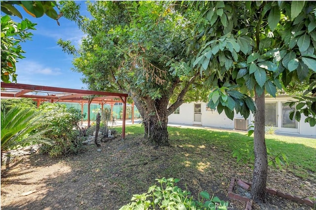 13925 Belgate St, Baldwin Park, CA 91706 - view of green lawn