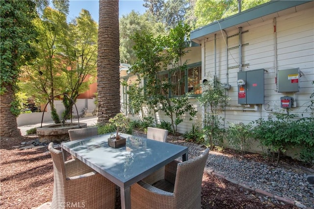 1551 N Beverly Glen Blvd, Los Angeles, CA 90077 - view of patio / terrace featuring outdoor dining space