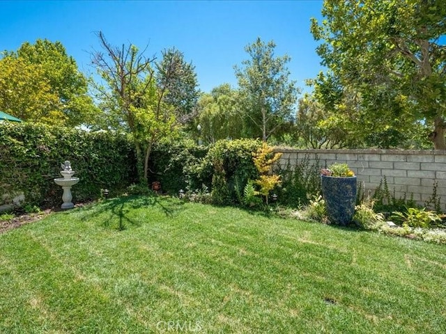 23808 Bayview Ct, Valencia, CA 91355 - view of yard