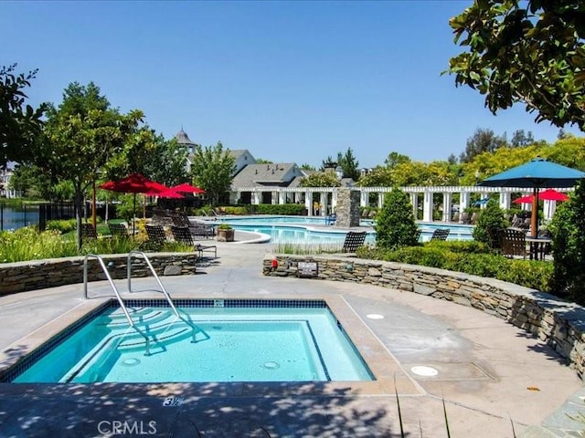 23808 Bayview Ct, Valencia, CA 91355 - community pool with a patio