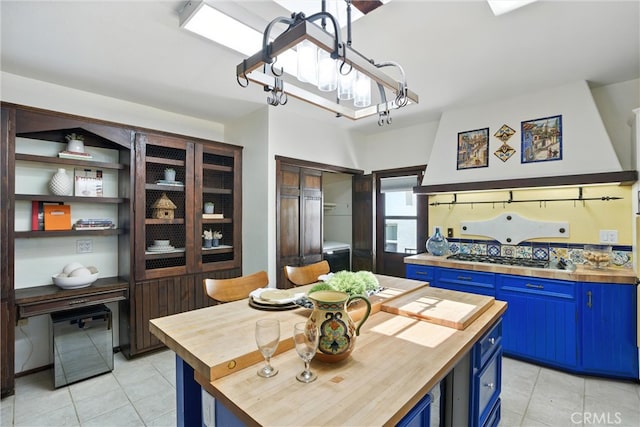 1215 S Patton Ave, San Pedro, CA 90731 - dining space featuring light tile patterned floors