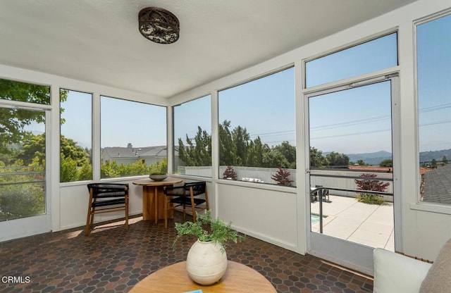 5210 La Canada Blvd, La Canada Flintridge, CA 91011 - view of sunroom