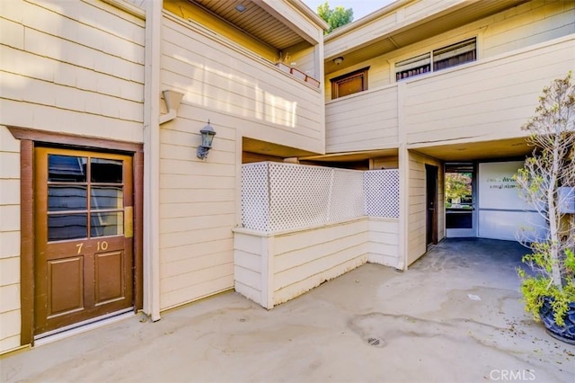 9920 Jordan Ave Unit 7, Chatsworth, CA 91311 - entrance to property featuring a patio area