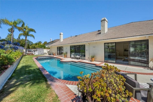 21 Santa Catalina Dr, Rancho Palos Verdes, CA 90275 - view of swimming pool featuring a patio area, a fenced backyard, and a pool with connected hot tub