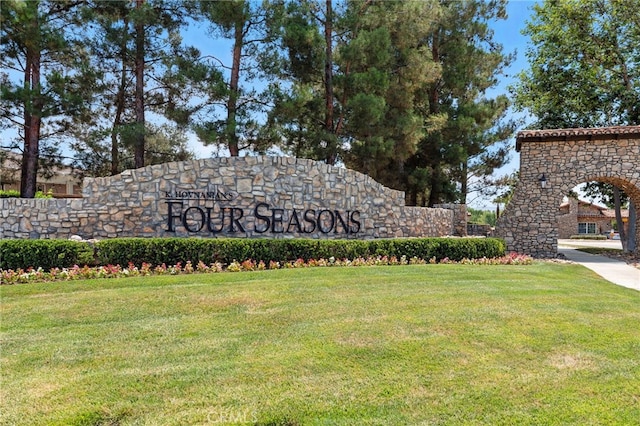 1616 Rosemary, Beaumont, CA 92223 - community sign with a lawn