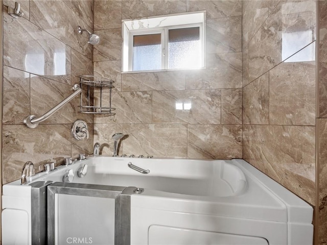 17911 Juniper St, Hesperia, CA 92345 - bathroom featuring shower / bathtub combination