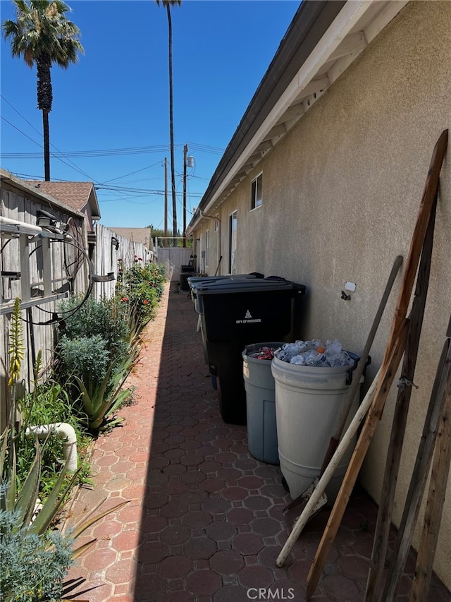 2932 Prospect Ave, Riverside, CA 92507 - view of side of home featuring stucco siding