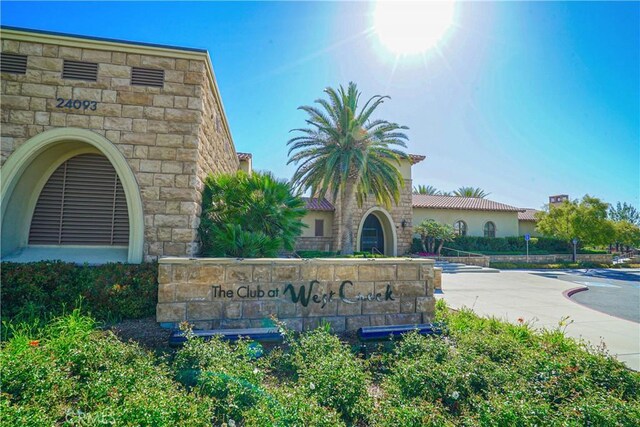 28267 N Via Sonata Dr, Valencia, CA 91354 - photo 42