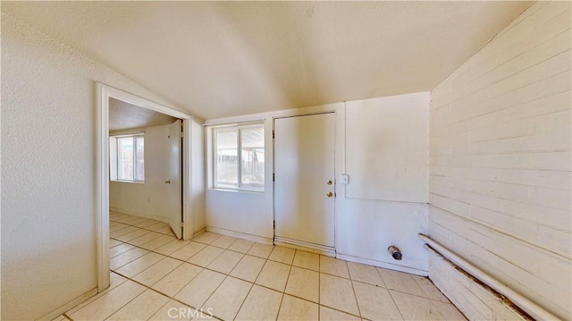 21845 Fox Ave, Apple Valley, CA 92307 - entrance foyer with vaulted ceiling and light tile patterned floors