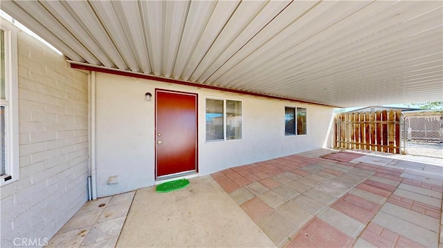 21845 Fox Ave, Apple Valley, CA 92307 - entrance to property with a patio area and stucco siding