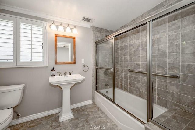 11009 Quill Ave, Sunland, CA 91040 - bathroom featuring enclosed tub / shower combo and crown molding
