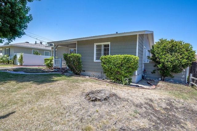 11009 Quill Ave, Sunland, CA 91040 - single story home with crawl space
