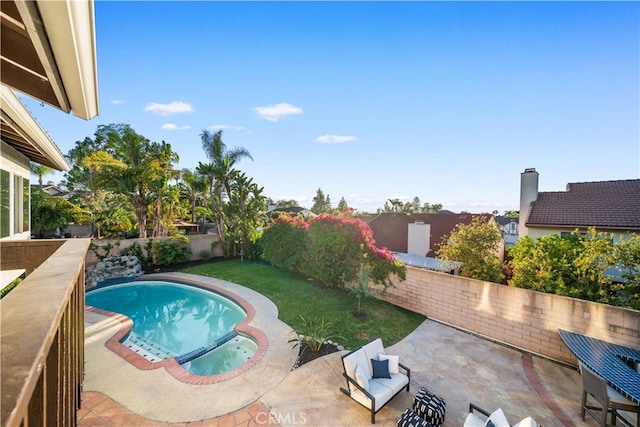 24861 Camberwell St, Laguna Hills, CA 92653 - view of pool with a patio, a pool with connected hot tub, and a fenced backyard