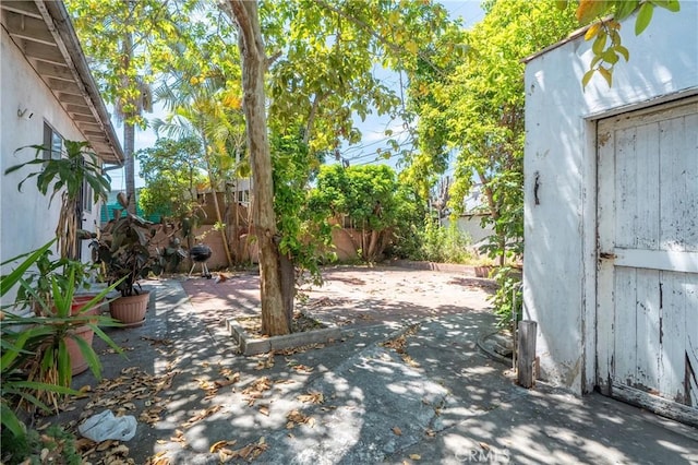2439 California St, Walnut Park, CA 90255 - fenced backyard featuring a patio area