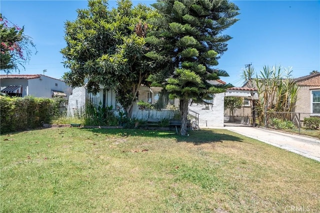 2439 California St, Walnut Park, CA 90255 - view of yard featuring driveway