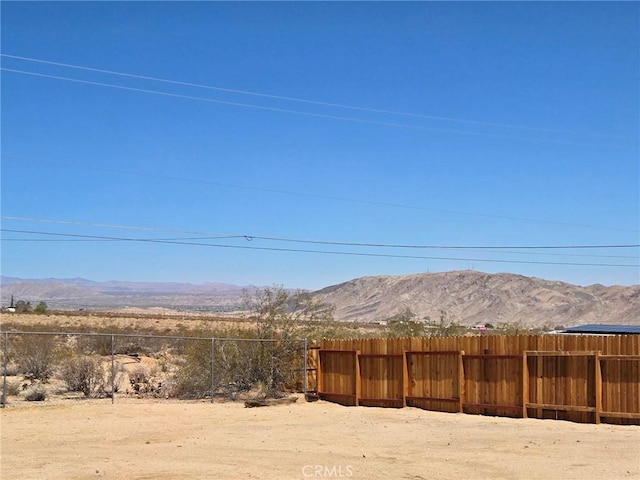 7050 Ivanpah Ave Unit 29, Palms, CA 92277 - view of yard featuring a mountain view