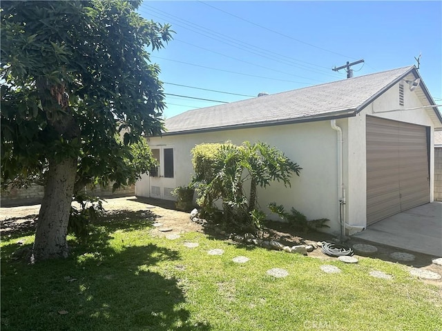 1316 Elm St, Alhambra, CA 91803 - view of green lawn with a detached garage