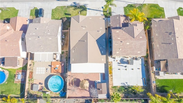 32765 Santa Cruz, Lake Elsinore, CA 92530 - aerial view of residential area featuring a pool area