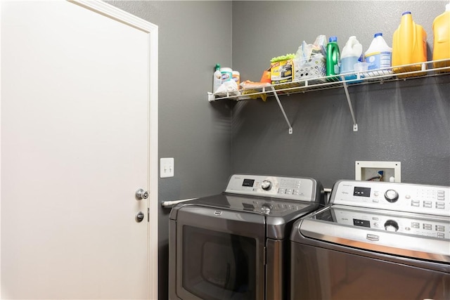 32765 Santa Cruz, Lake Elsinore, CA 92530 - washroom featuring washer and clothes dryer